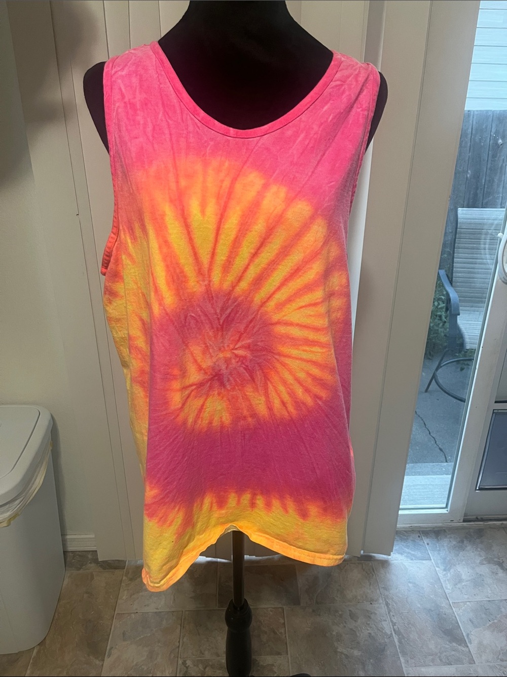 Tie-Dye Sleeveless Tank Top - Pink and Yellow